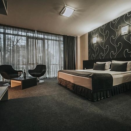 Hotel Noris Пловдив Экстерьер фото