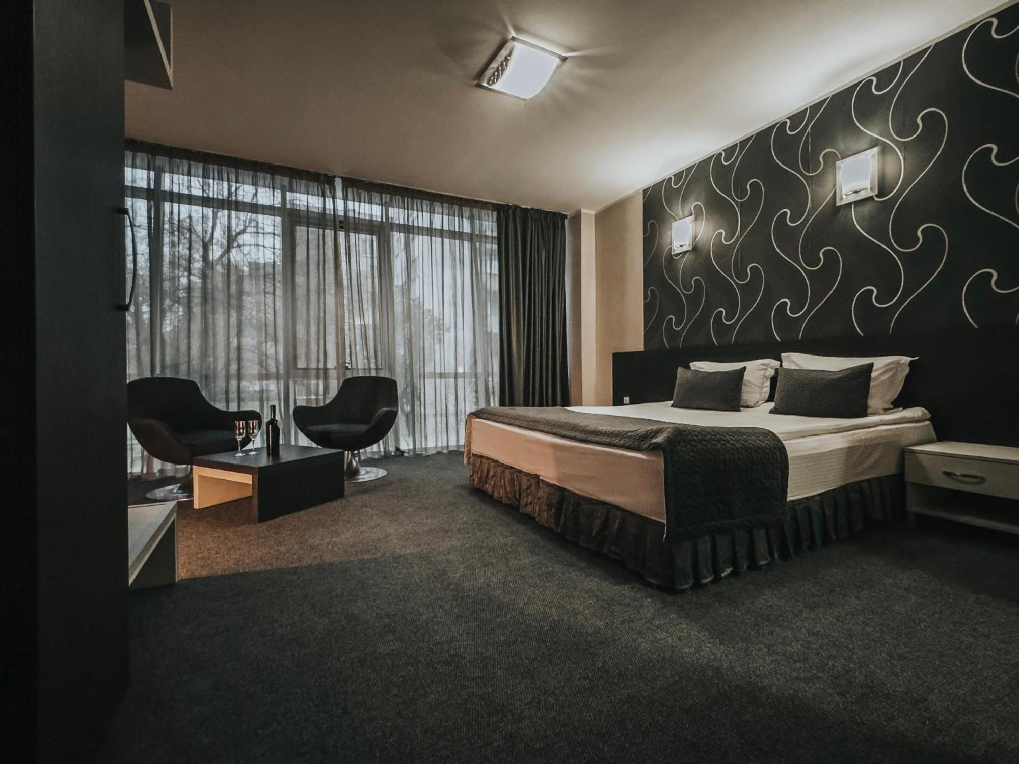 Hotel Noris Пловдив Экстерьер фото