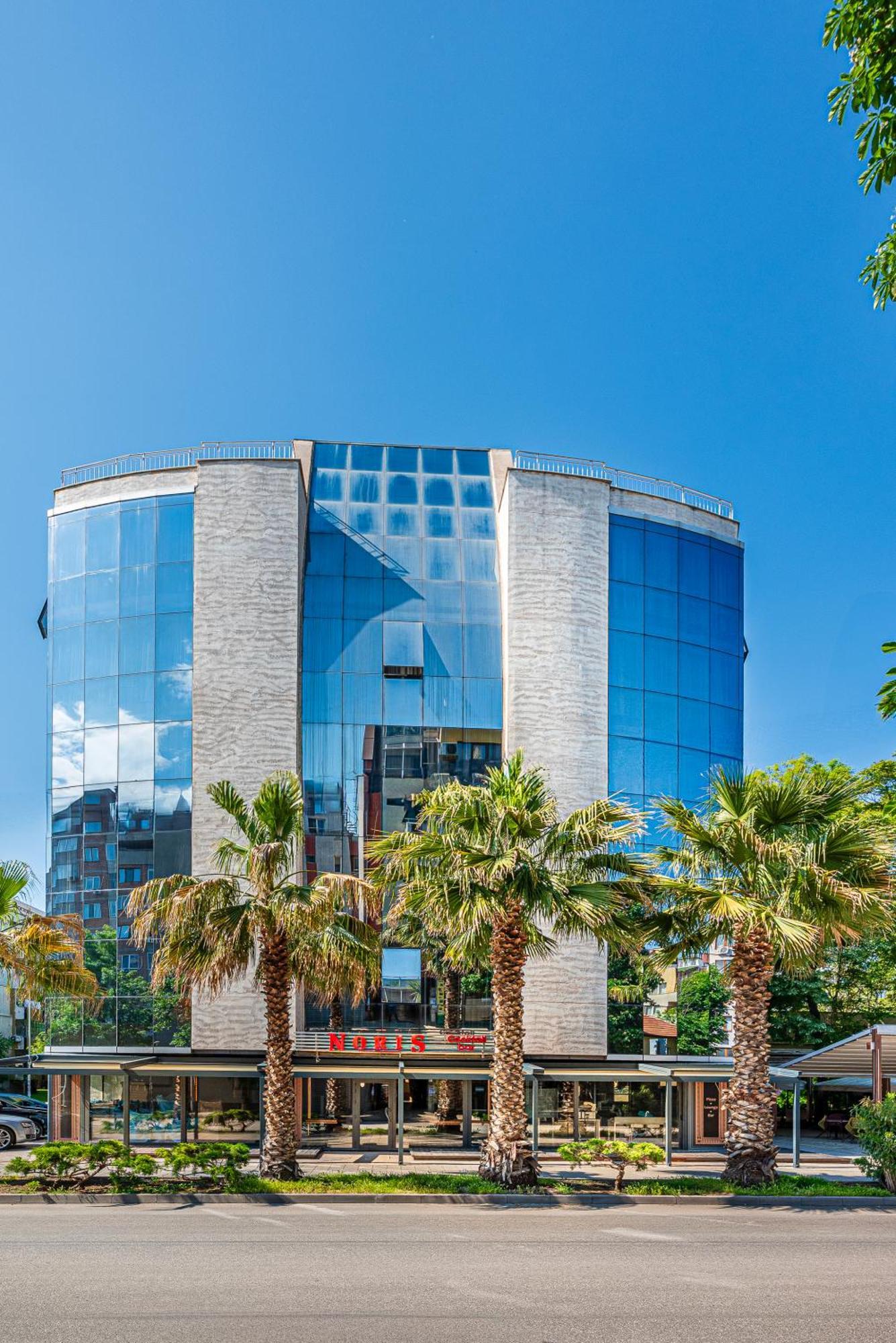 Hotel Noris Пловдив Экстерьер фото