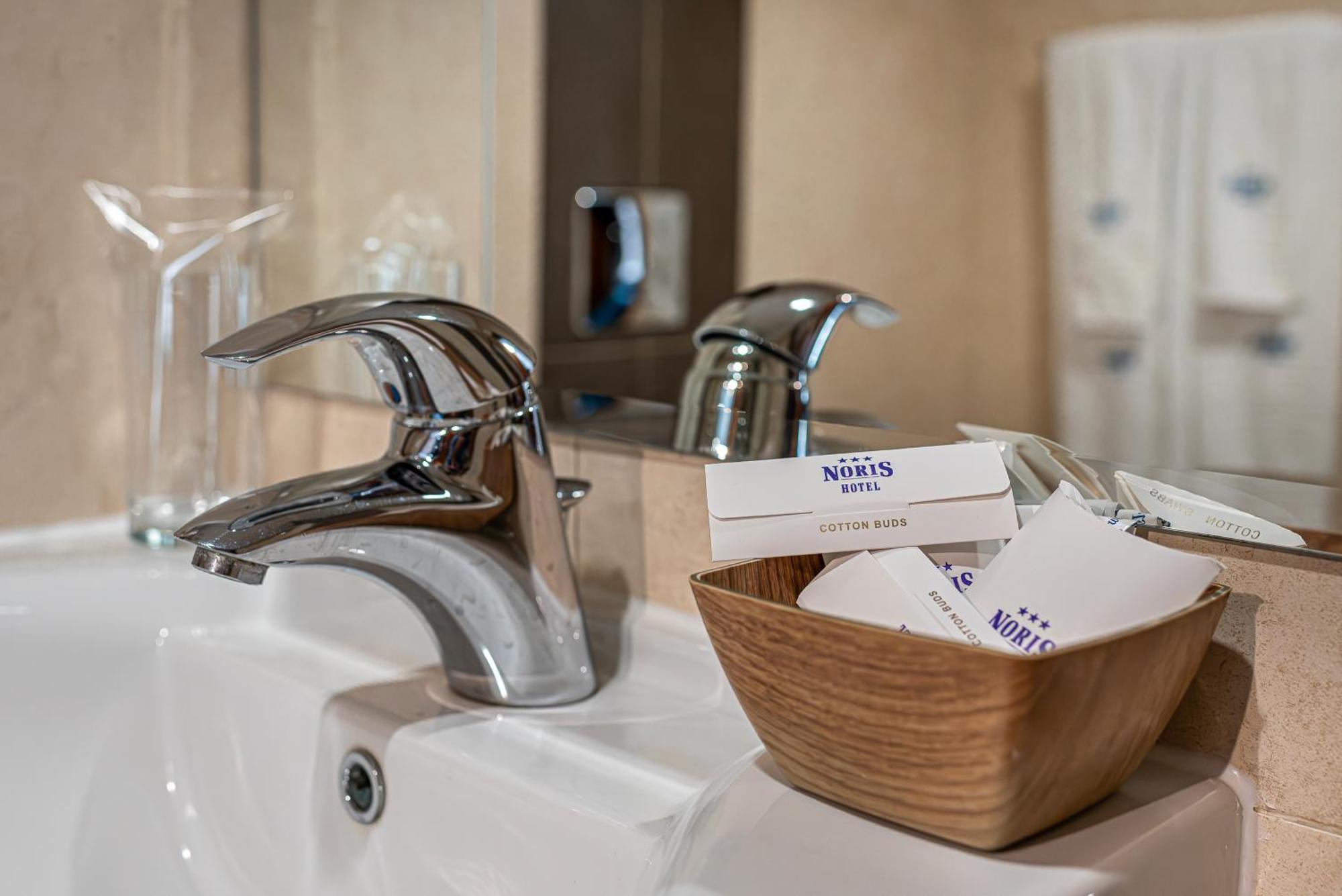 Hotel Noris Пловдив Экстерьер фото
