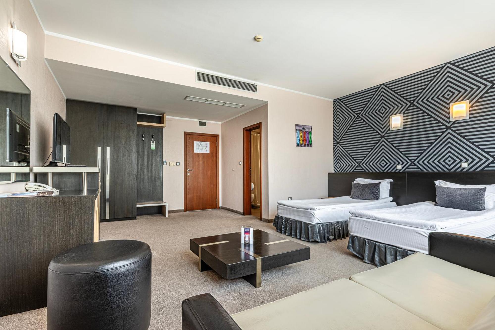 Hotel Noris Пловдив Экстерьер фото